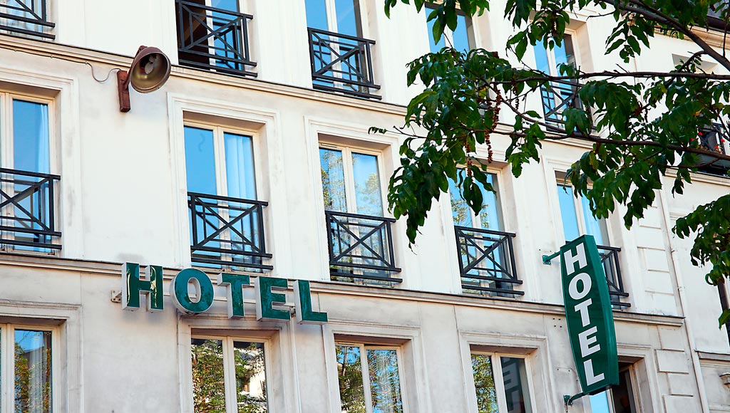 hotel brochant la tour paris